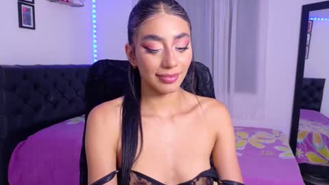 Julieta online show from 10/10/25, 01:04