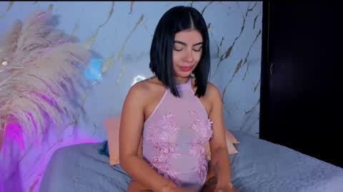 Julieth Gomez online show from 12/15/25, 12:15