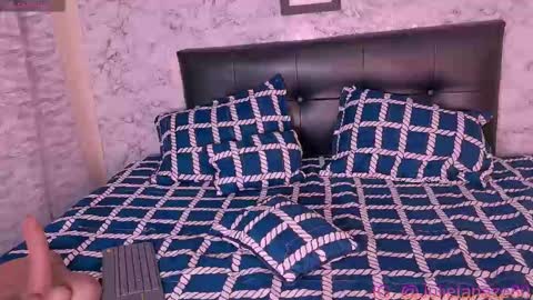 Snapshot of julietahazze_ chatting on 01/07/26, 02:14 Julietahazze online show from 01/07/26, 02:14