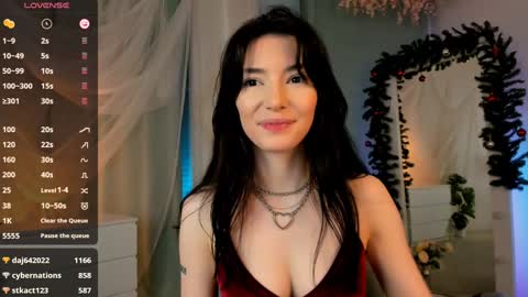 Snapshot of julietaromaniss chatting on 12/21/24, 04:30 Julieta or Jully online show from 12/21/24, 04:30