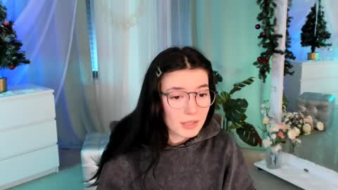 Snapshot of julietaromaniss chatting on 01/05/25, 08:11 Julieta or Jully online show from 01/05/25, 08:11