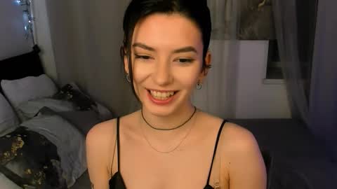 Julieta or Jully online show from 11/18/25, 11:26