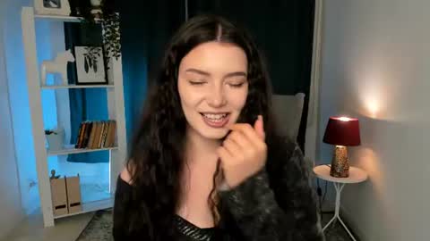 Snapshot of julietaromaniss chatting on 07/04/26, 10:05 Julieta or Jully online show from 07/04/26, 10:05