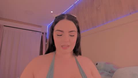 Julieta Vargas online show from 03/12/26, 06:47