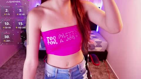 Snapshot of julieth_love_ chatting on 11/13/25, 06:40 Julieth online show from 11/13/25, 06:40