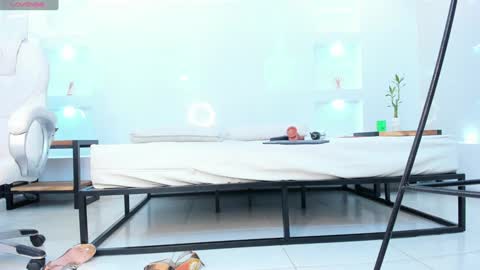 Snapshot of julietha_taylor chatting on 01/17/25, 05:11 Julietha online show from 01/17/25, 05:11