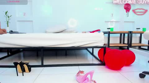 Snapshot of julietha_taylor chatting on 02/17/25, 05:47 Julietha online show from 02/17/25, 05:47