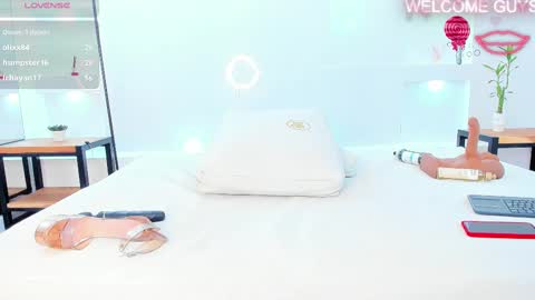 Snapshot of julietha_taylor chatting on 02/27/25, 05:24 Julietha online show from 02/27/25, 05:24