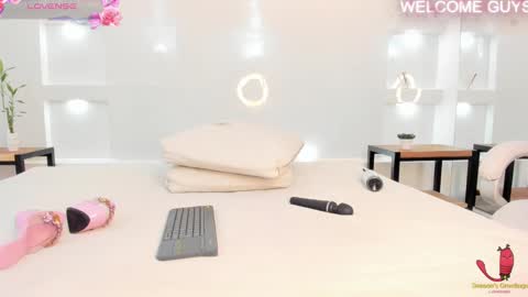 Snapshot of julietha_taylor chatting on 03/10/25, 06:05 Julietha online show from 03/10/25, 06:05