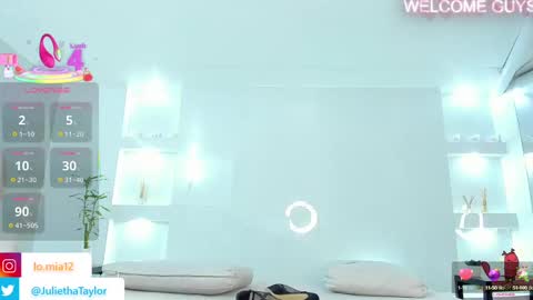 Snapshot of julietha_taylor chatting on 10/01/25, 02:39 Julietha online show from 10/01/25, 02:39