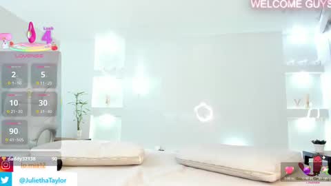 Snapshot of julietha_taylor chatting on 10/02/25, 01:12 Julietha online show from 10/02/25, 01:12