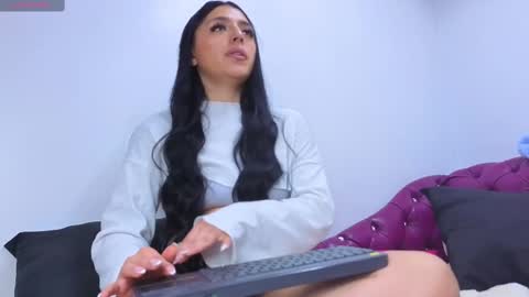 juliett online show from 10/01/25, 01:28