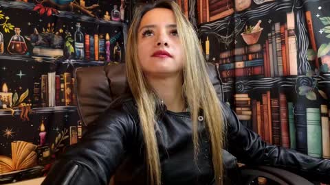 Julietta Jackson online show from 01/03/25, 10:29