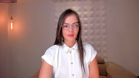 Snapshot of juliettabasset chatting on 01/09/25, 11:58 JULIETTA online show from 01/09/25, 11:58