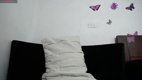 Julietta Big online show from 10/24/25, 09:49