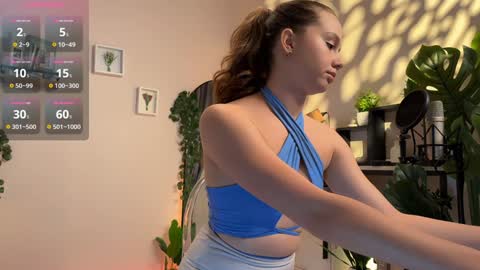 Snapshot of juliette_junson chatting on 01/18/25, 12:57 Julie online show from 01/18/25, 12:57