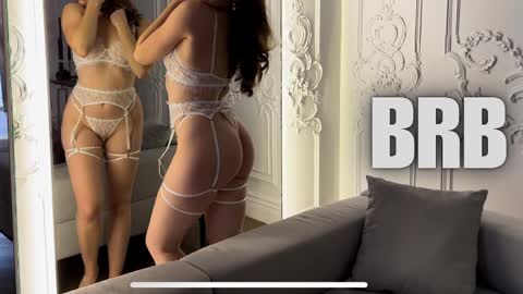 Snapshot of juliette_junson chatting on 02/09/25, 03:56 Julie online show from 02/09/25, 03:56