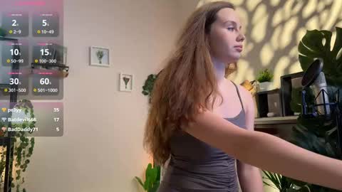 Snapshot of juliette_junson chatting on 02/25/25, 04:00 Julie online show from 02/25/25, 04:00