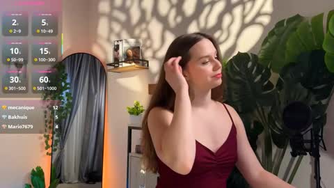 Snapshot of juliette_junson chatting on 03/11/26, 12:44 Julie online show from 03/11/26, 12:44