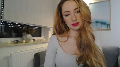 Snapshot of juliettesensual chatting on 03/04/25, 04:09 JulietteSensual online show from 03/04/25, 04:09
