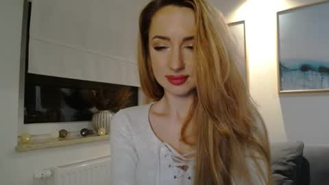 Snapshot of juliettesensual chatting on 03/11/25, 11:15 JulietteSensual online show from 03/11/25, 11:15