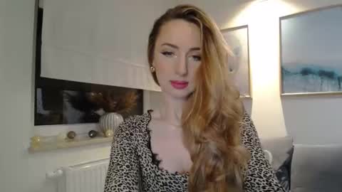 Snapshot of juliettesensual chatting on 03/12/25, 04:24 JulietteSensual online show from 03/12/25, 04:24
