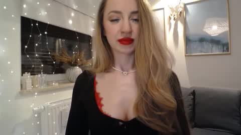 JulietteSensual online show from 03/20/26, 09:41