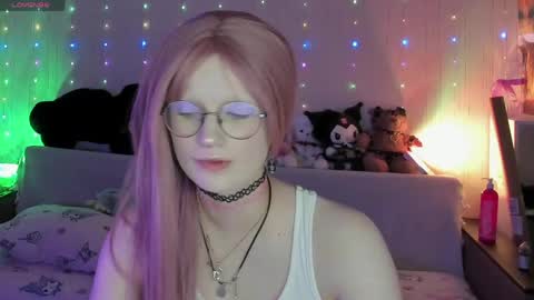 Snapshot of julifisher chatting on 06/06/26, 01:54 julifisher online show from 06/06/26, 01:54