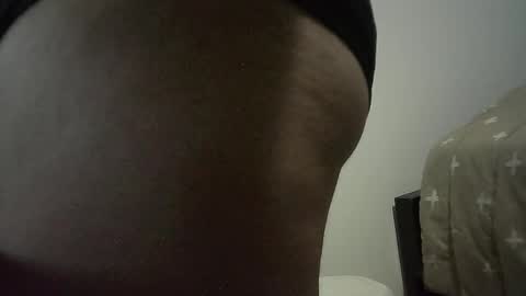 Snapshot of juligurlygirly chatting on 10/28/25, 12:03 juligurlygirly online show from 10/28/25, 12:03