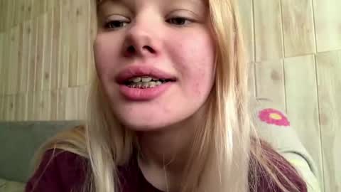 Snapshot of juligwartney chatting on 07/02/26, 04:40 Malin online show from 07/02/26, 04:40