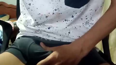 Snapshot of julioxxx24 chatting on 11/05/25, 03:50 julioxxx24 online show from 11/05/25, 03:50