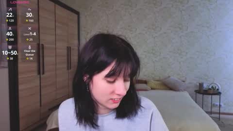 Snapshot of julissweet chatting on 10/17/25, 09:12 Asmodeus online show from 10/17/25, 09:12