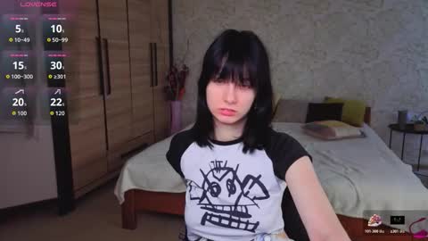 Snapshot of julissweet chatting on 11/02/25, 08:06 Asmodeus online show from 11/02/25, 08:06