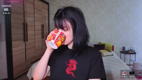 Snapshot of julissweet chatting on 11/03/25, 08:15 Asmodeus online show from 11/03/25, 08:15