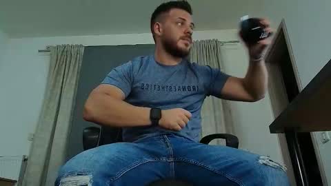 JULiUS   online show from 09/30/25, 07:08