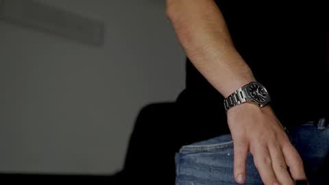 JULiUS   online show from 10/12/25, 05:23