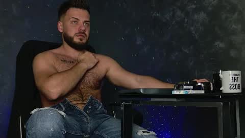 JULiUS   online show from 11/30/25, 08:02