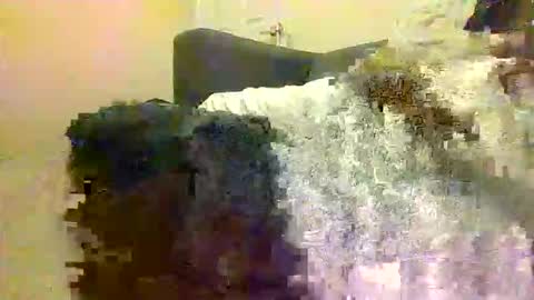 Snapshot of juliusrad chatting on 10/27/25, 05:22 juliusrad online show from 10/27/25, 05:22