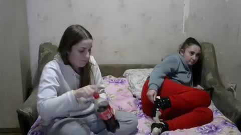 Snapshot of juliya_katie chatting on 12/14/24, 06:52 Juliya Katie online show from 12/14/24, 06:52