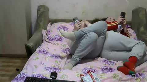 Snapshot of juliya_katie chatting on 01/05/25, 05:09 Juliya Katie online show from 01/05/25, 05:09