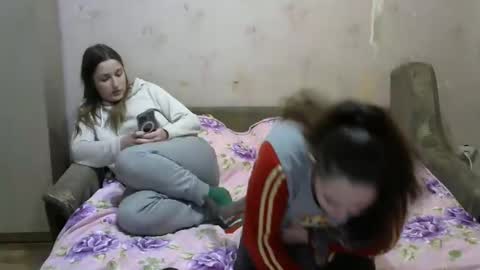 Snapshot of juliya_katie chatting on 01/25/25, 04:46 Juliya Katie online show from 01/25/25, 04:46