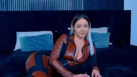 Julia online show from 11/20/25, 04:51