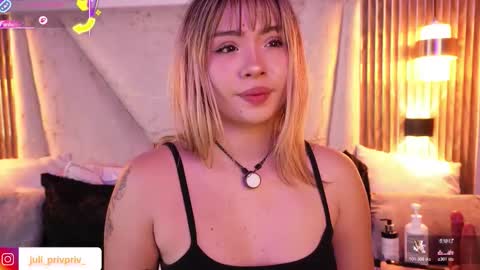jullianapriv_ online show from 03/19/26, 02:54