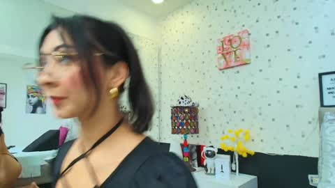 Snapshot of jullietareyes chatting on 01/09/25, 02:40 Julieta Reyes online show from 01/09/25, 02:40