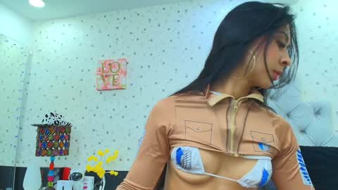 Snapshot of jullietareyes chatting on 01/31/25, 11:46 Julieta Reyes online show from 01/31/25, 11:46