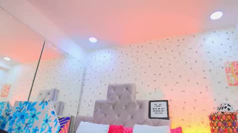 Snapshot of jullietareyes chatting on 09/22/25, 11:45 Julieta Reyes online show from 09/22/25, 11:45