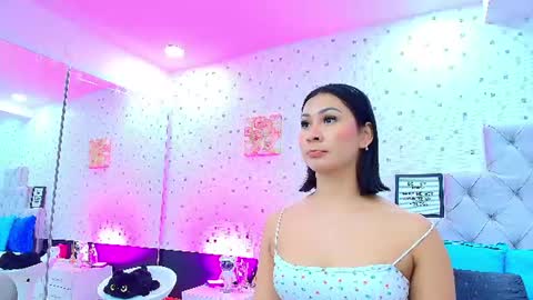 Snapshot of jullietareyes chatting on 06/15/26, 11:45 Julieta Reyes online show from 06/15/26, 11:45