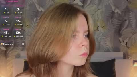 Julie online show from 10/23/25, 04:17