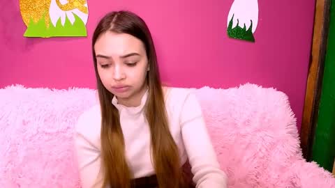 Snapshot of jullymood chatting on 04/02/26, 06:00 DoubleCherry online show from 04/02/26, 06:00