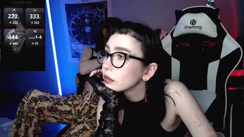 Baroness Von Cringe online show from 01/12/25, 09:40